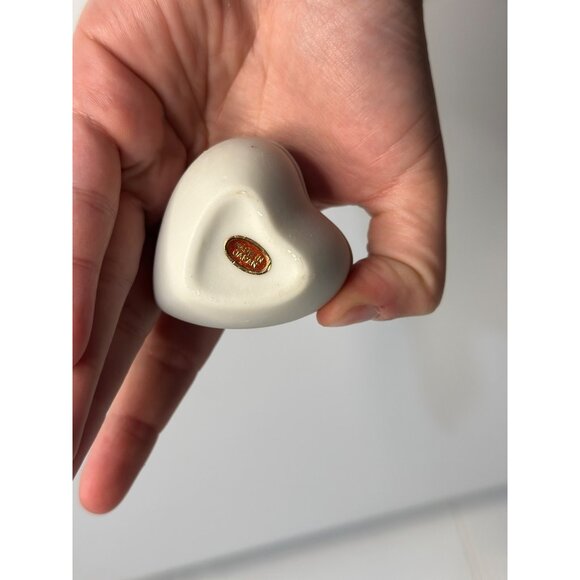 VTG Japan Heart Ceramic Jewelry Box Floral Hand Painted Gold Trim 2" - Picture 4 of 6